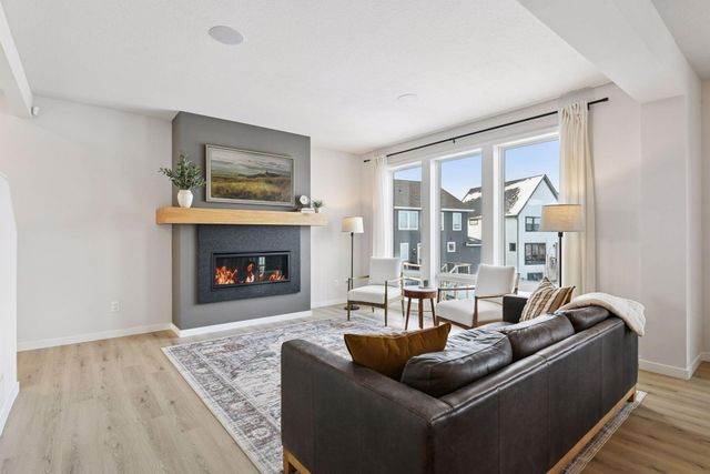 10125 Corral Way, Victoria, MN 55386