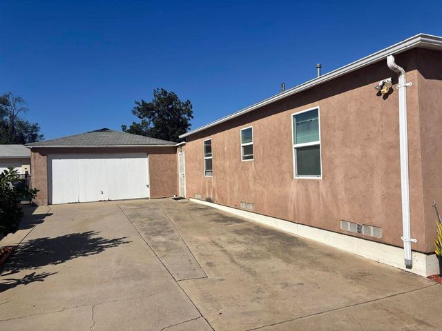 1270 72 marline Avenue, El Cajon, CA 92021