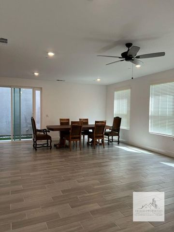 2710 E Tamarind Drive, Fresno, CA 93730