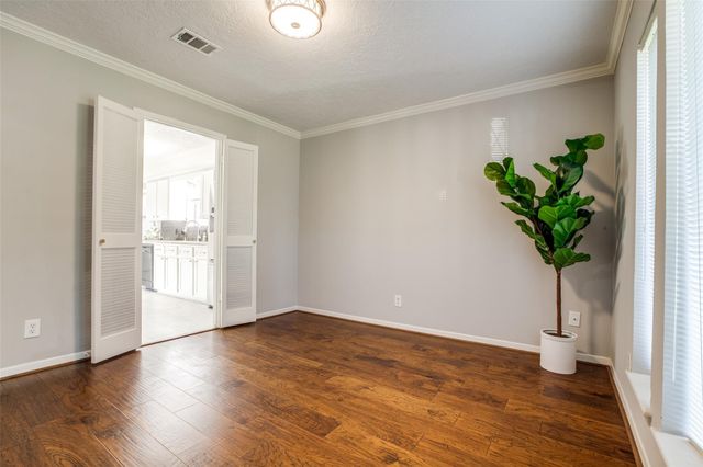 24 E Torch Pine Circle, The Woodlands, TX 77381