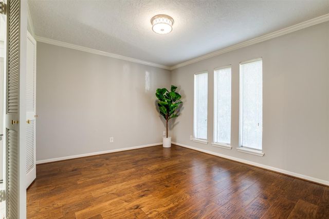 24 E Torch Pine Circle, The Woodlands, TX 77381