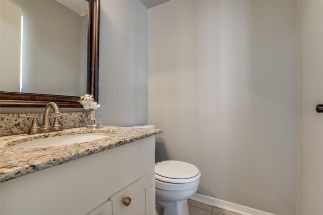 24 E Torch Pine Circle, The Woodlands, TX 77381