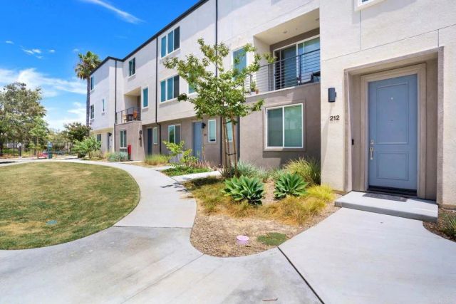 5406 Beach Bluff Lane 212, San Diego, CA 92154