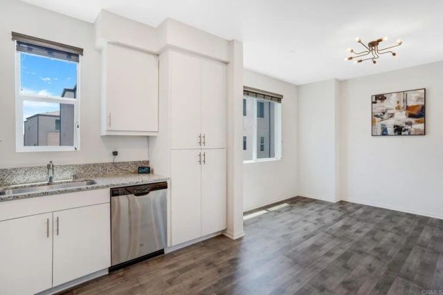 5406 Beach Bluff Lane 212, San Diego, CA 92154