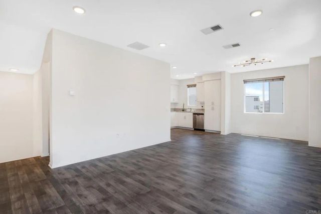 5406 Beach Bluff Lane 212, San Diego, CA 92154