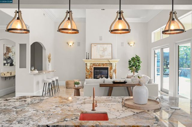 6010 Kolb Ranch Dr, Pleasanton, CA 94588