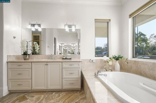 6010 Kolb Ranch Dr, Pleasanton, CA 94588