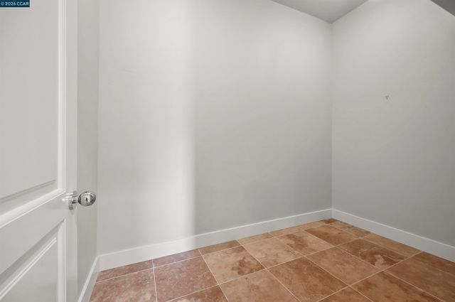 6010 Kolb Ranch Dr, Pleasanton, CA 94588