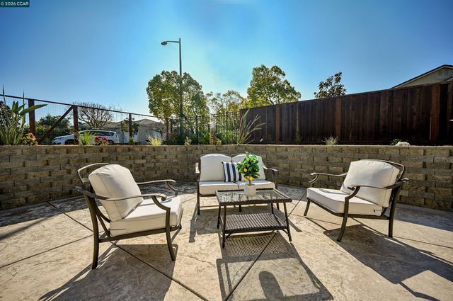 6010 Kolb Ranch Dr, Pleasanton, CA 94588