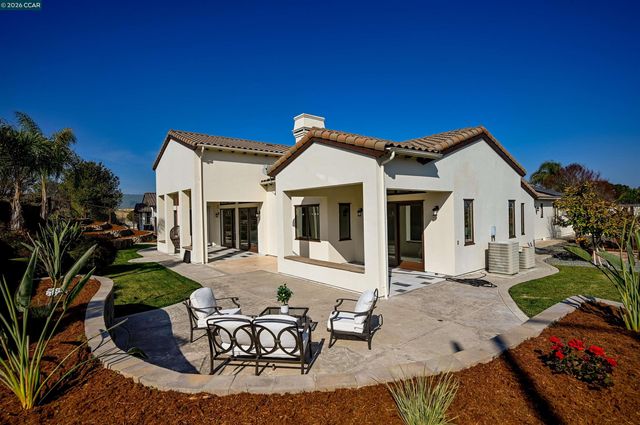 6010 Kolb Ranch Dr, Pleasanton, CA 94588