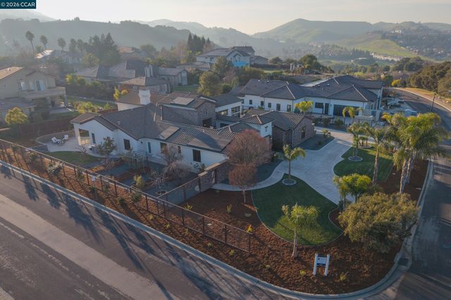 6010 Kolb Ranch Dr, Pleasanton, CA 94588