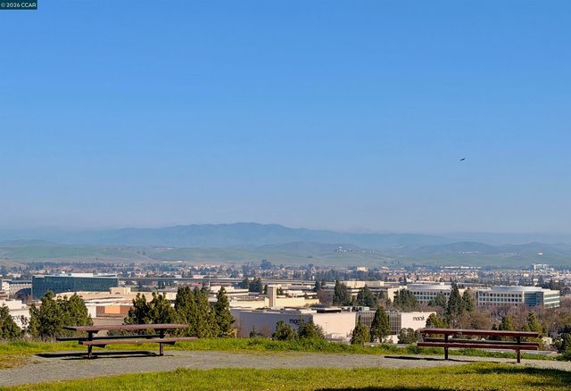 6010 Kolb Ranch Dr, Pleasanton, CA 94588