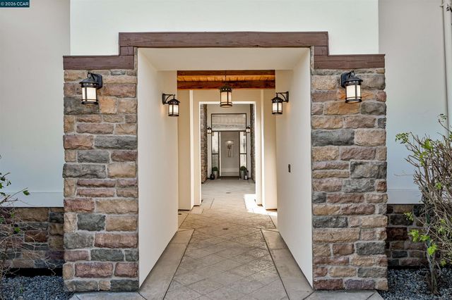 6010 Kolb Ranch Dr, Pleasanton, CA 94588