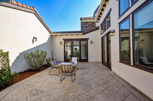 6010 Kolb Ranch Dr, Pleasanton, CA 94588