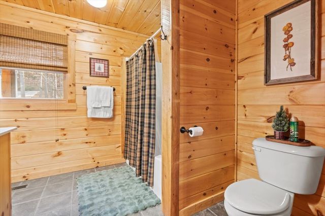 61 Grove Lane, Ellijay, GA 30540