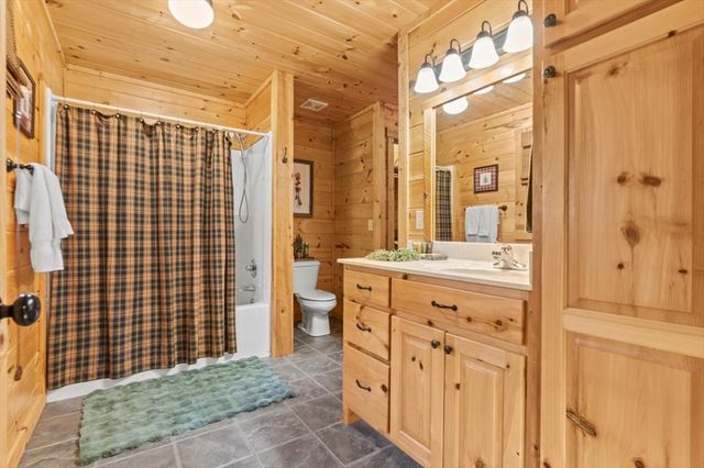 61 Grove Lane, Ellijay, GA 30540