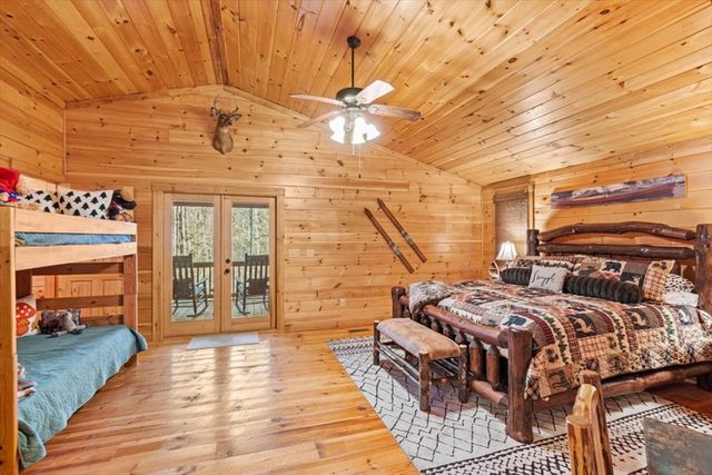 61 Grove Lane, Ellijay, GA 30540