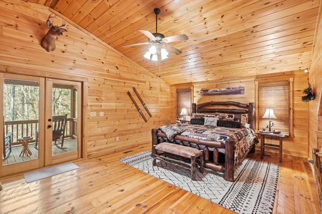 61 Grove Lane, Ellijay, GA 30540