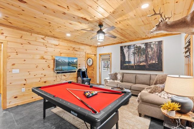 61 Grove Lane, Ellijay, GA 30540