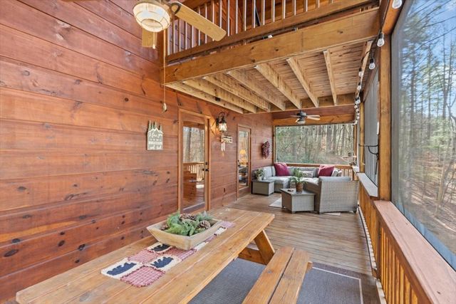 61 Grove Lane, Ellijay, GA 30540