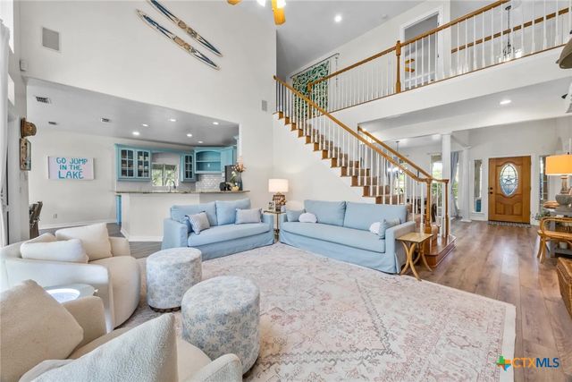 450 Three Oaks Road, Seguin, TX 78155