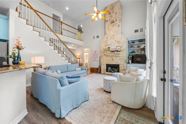 450 Three Oaks Road, Seguin, TX 78155