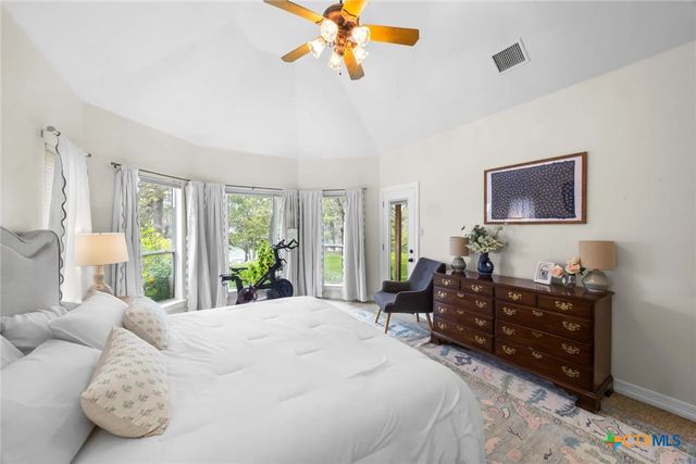 450 Three Oaks Road, Seguin, TX 78155