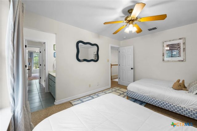 450 Three Oaks Road, Seguin, TX 78155
