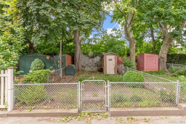 81-11 77th Avenue, Glendale, NY 11385