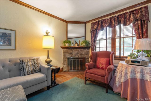 81-11 77th Avenue, Glendale, NY 11385