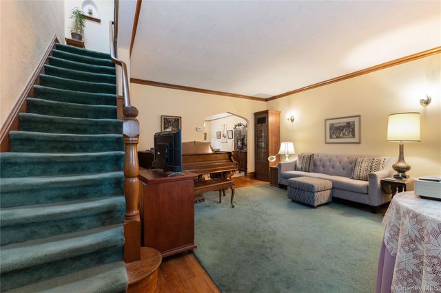 81-11 77th Avenue, Glendale, NY 11385