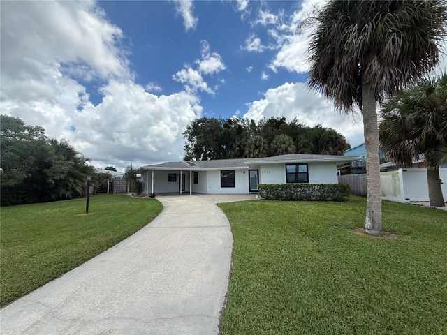 8735 DUNMORE DRIVE, Sarasota, FL 34231