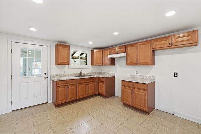 1016 Chestnut St., Palmer, MA 01550