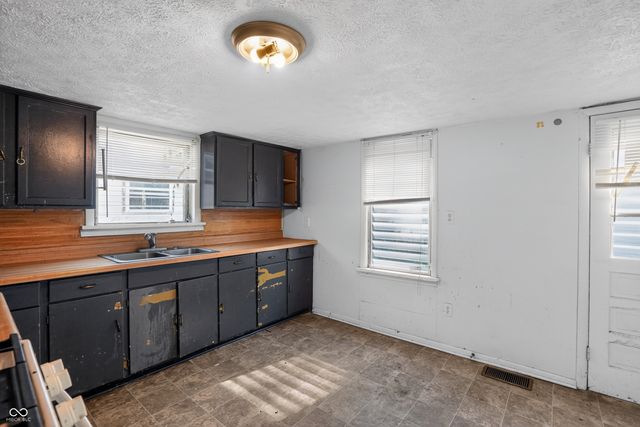 337 S Randolph Street, Indianapolis, IN 46201