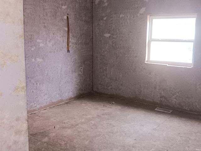 7775 E Church Street, Dugger, IN 47848