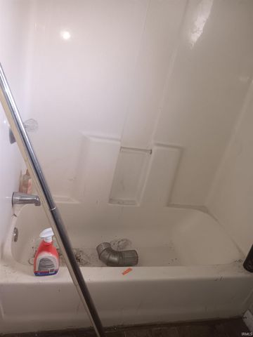 7775 E Church Street, Dugger, IN 47848