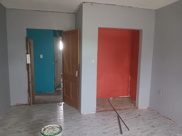 7775 E Church Street, Dugger, IN 47848