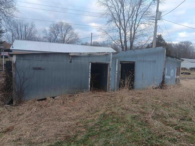 7775 E Church Street, Dugger, IN 47848