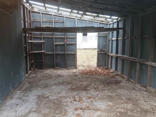 7775 E Church Street, Dugger, IN 47848