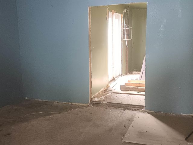 7775 E Church Street, Dugger, IN 47848