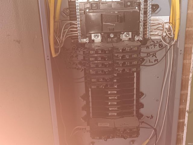 7775 E Church Street, Dugger, IN 47848