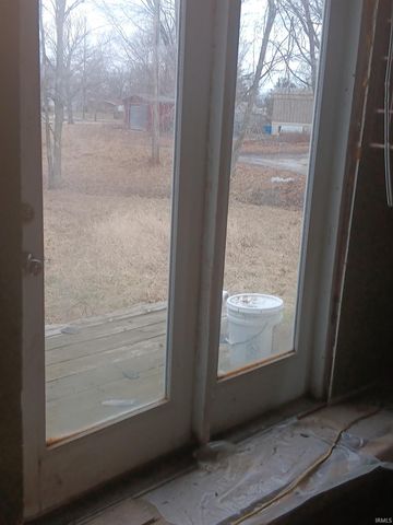 7775 E Church Street, Dugger, IN 47848