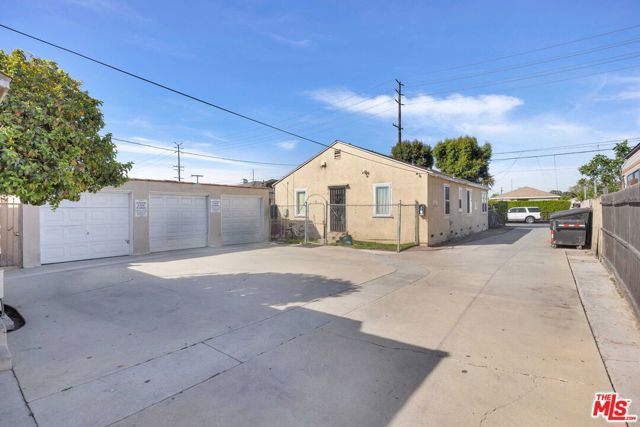 10613 S Inglewood Avenue, Inglewood, CA 90304