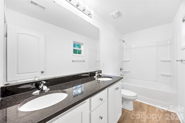 240 Valleybrook Lane, Troutman, NC 28166