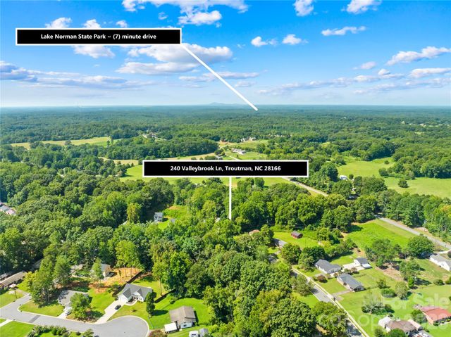 240 Valleybrook Lane, Troutman, NC 28166