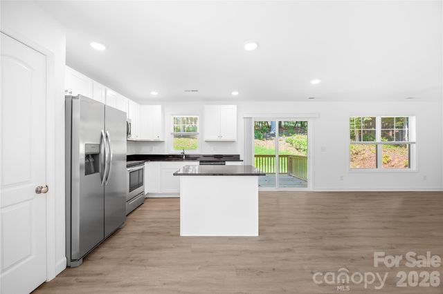 240 Valleybrook Lane, Troutman, NC 28166