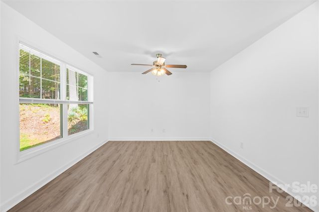 240 Valleybrook Lane, Troutman, NC 28166