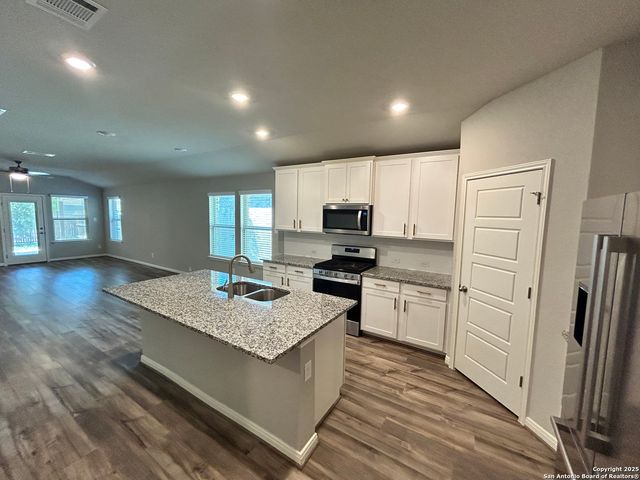 13166 Maridell, San Antonio, TX 78253