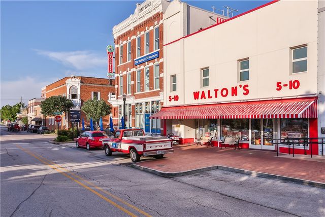 1100 Ari Avenue, Centerton, AR 72719