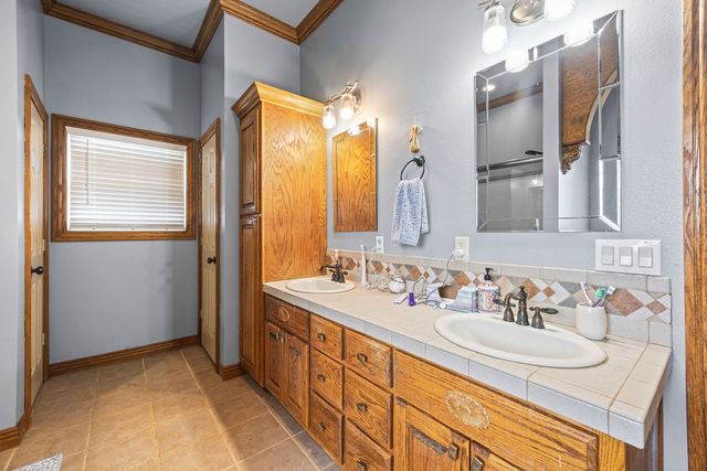 16800 Parks Corner Road, Prairie Grove, AR 72753